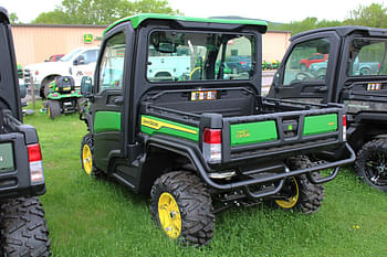 2024 John Deere XUV 835M Equipment Image0