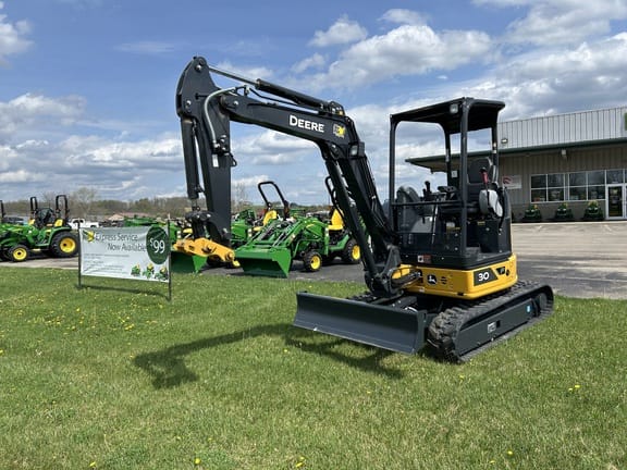 2026 John Deere 30P Equipment Image0