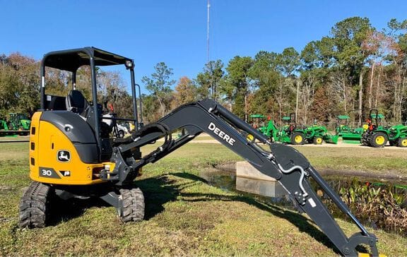 2026 John Deere 30P Equipment Image0