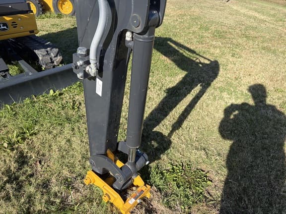 Image of John Deere 30P equipment image 1