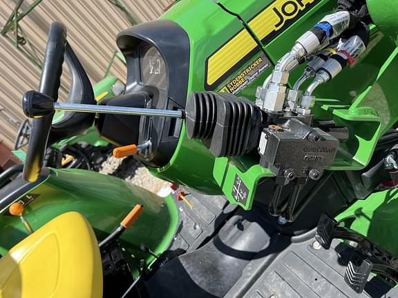 Image of John Deere 300E equipment image 2