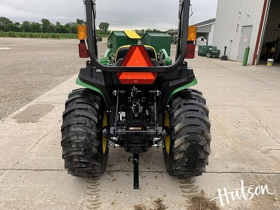 Image of John Deere 3025E equipment image 4