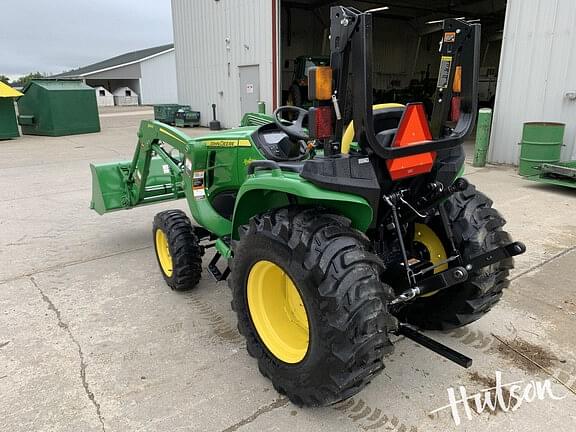 Image of John Deere 3025E equipment image 2
