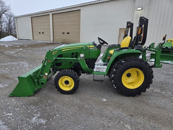 Image of John Deere 3025E equipment image 4
