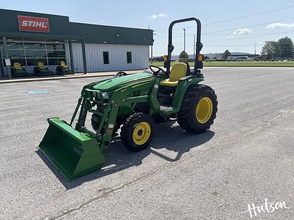 Image of John Deere 3025E equipment image 2