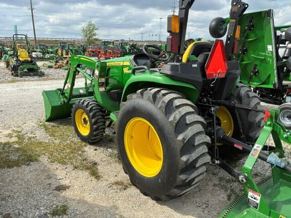 Image of John Deere 3025E equipment image 4