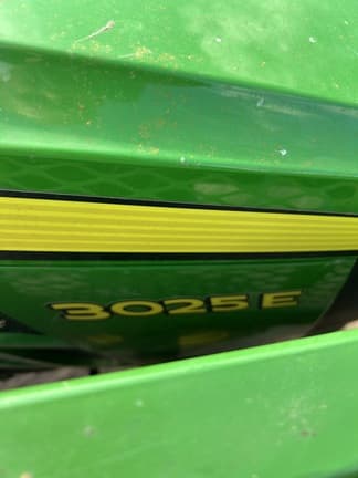 Image of John Deere 3025E equipment image 3