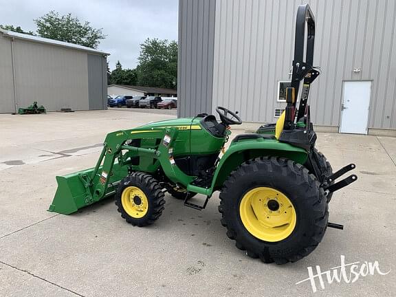 Image of John Deere 3025E equipment image 1