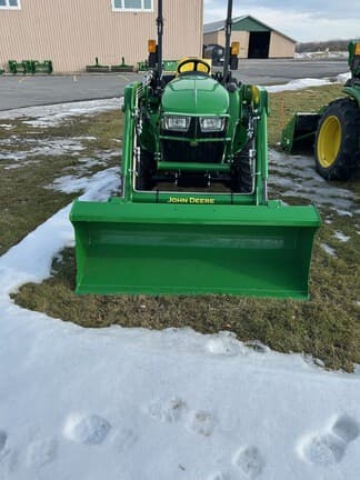Image of John Deere 3025E equipment image 1