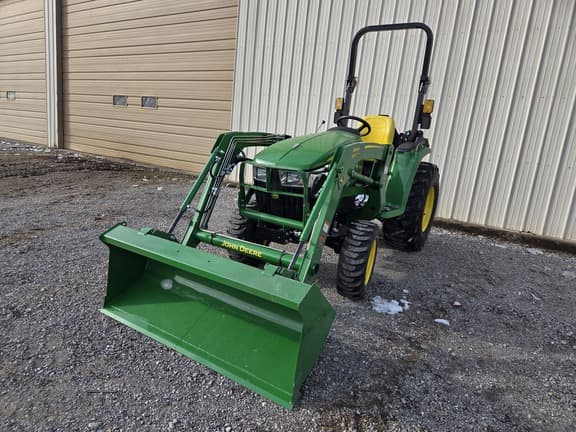 Image of John Deere 3025E equipment image 4