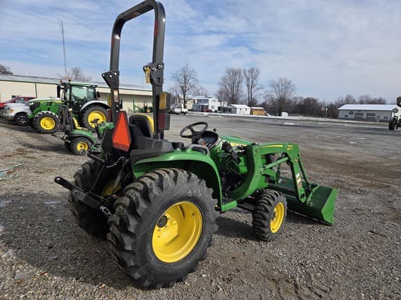 Image of John Deere 3025E equipment image 1
