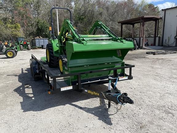 Image of John Deere 3025E equipment image 2