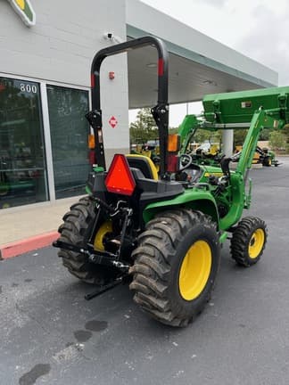 Image of John Deere 3025E equipment image 3