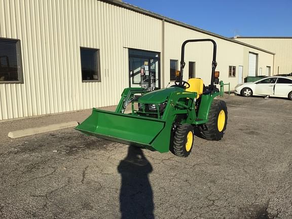 Image of John Deere 3025E equipment image 3