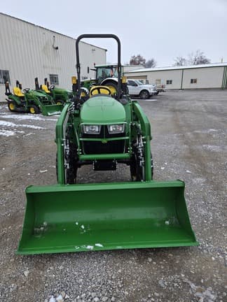 Image of John Deere 3025E equipment image 1
