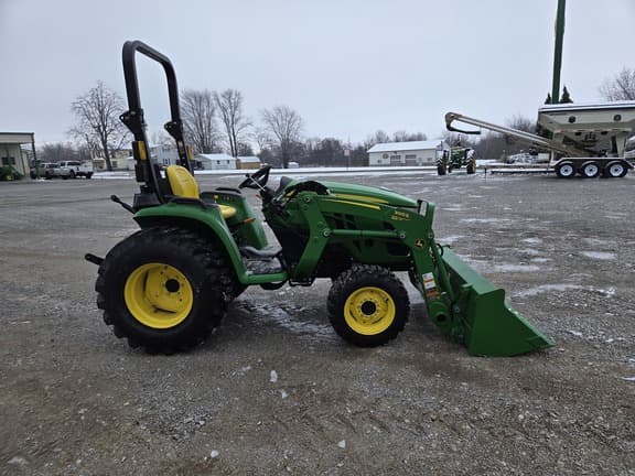 Image of John Deere 3025E equipment image 4