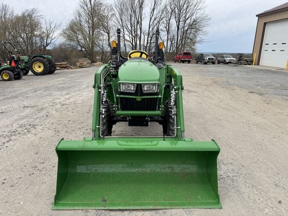 Image of John Deere 3025E equipment image 1