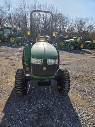 Image of John Deere 3025E equipment image 2