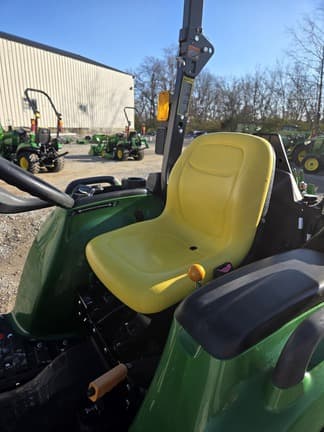 Image of John Deere 3025E equipment image 1