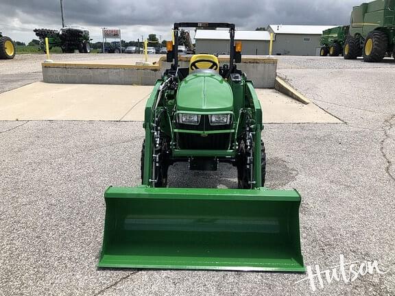 Image of John Deere 3025E equipment image 2
