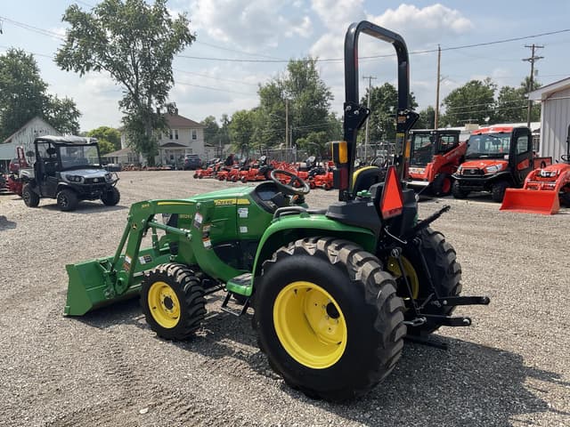Image of John Deere 3025E equipment image 2