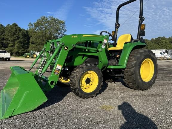 Image of John Deere 3025E equipment image 1