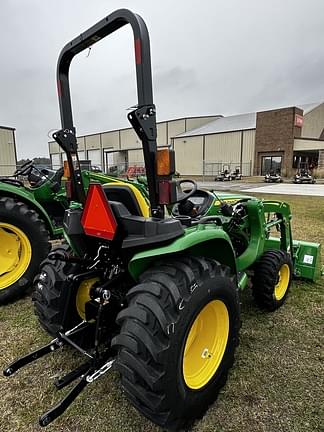 Image of John Deere 3025E equipment image 4