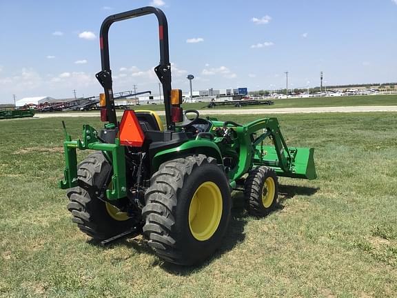 Image of John Deere 3032E equipment image 3