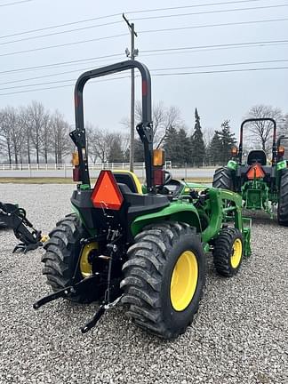 Image of John Deere 3032E equipment image 2