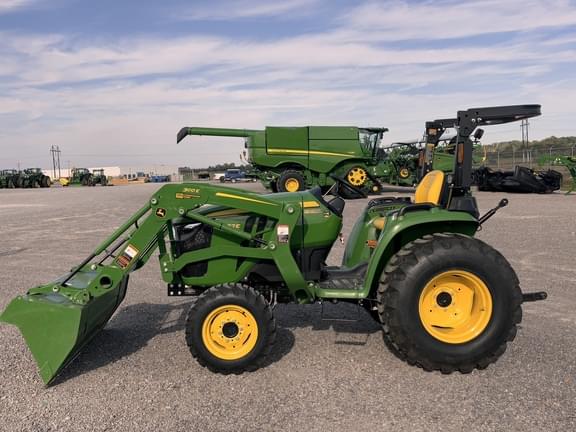 Image of John Deere 3032E equipment image 1