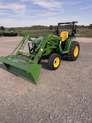 Image of John Deere 3032E Primary image