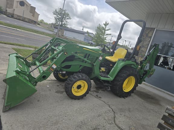 Image of John Deere 3032E equipment image 2