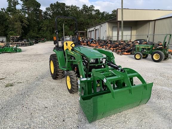 Image of John Deere 3032E equipment image 4