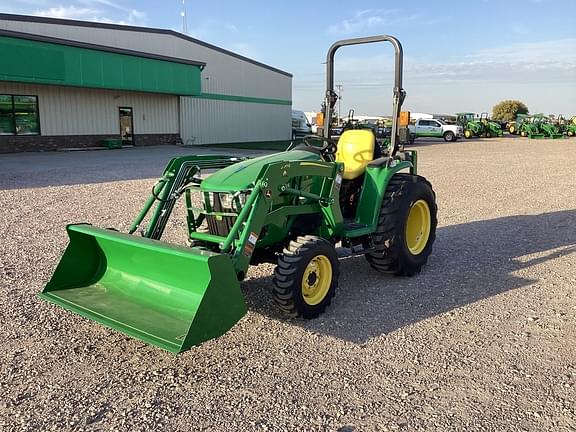 Image of John Deere 3032E equipment image 1