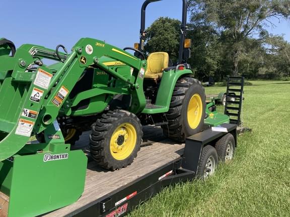Image of John Deere 3032E equipment image 1