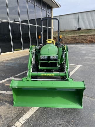 Image of John Deere 3032E equipment image 3
