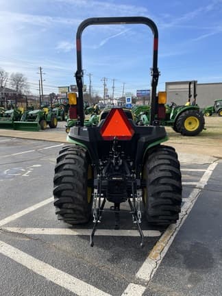 Image of John Deere 3032E equipment image 1