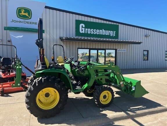Image of John Deere 3032E equipment image 1