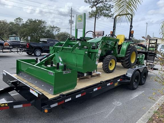 Image of John Deere 3032E equipment image 2