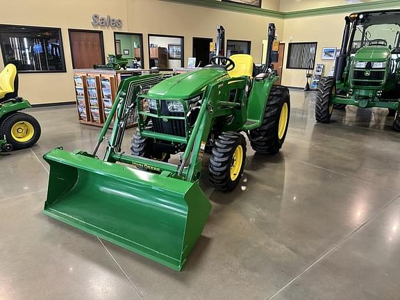 Image of John Deere 3032E Primary image