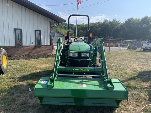 Image of John Deere 3032E equipment image 1