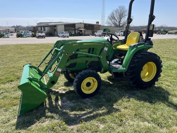 Image of John Deere 3032E equipment image 1