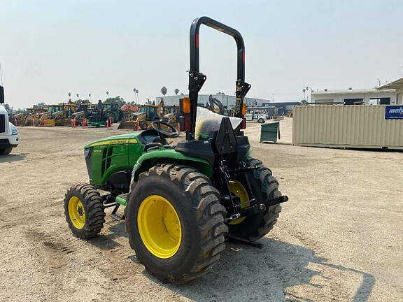 Image of John Deere 3032E equipment image 3