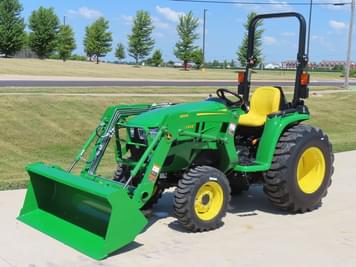 Main image John Deere 3032E