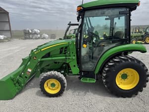 2024 John Deere 3033R Image