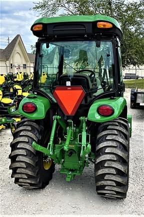 Image of John Deere 3033R equipment image 3