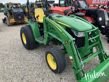 Main image John Deere 3033R
