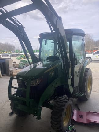 Image of John Deere 3033R equipment image 4
