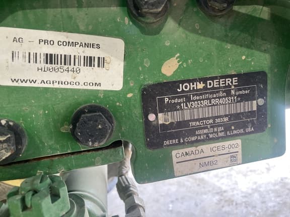 Image of John Deere 3033R equipment image 1
