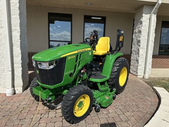 2024 John Deere 3033R Equipment Image0